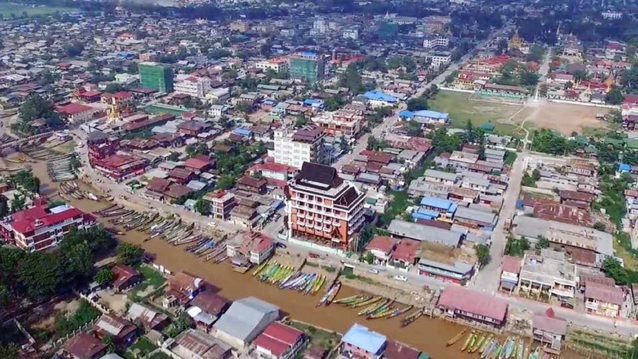 Thousand Island Hotel Inle Lake Bagian luar foto