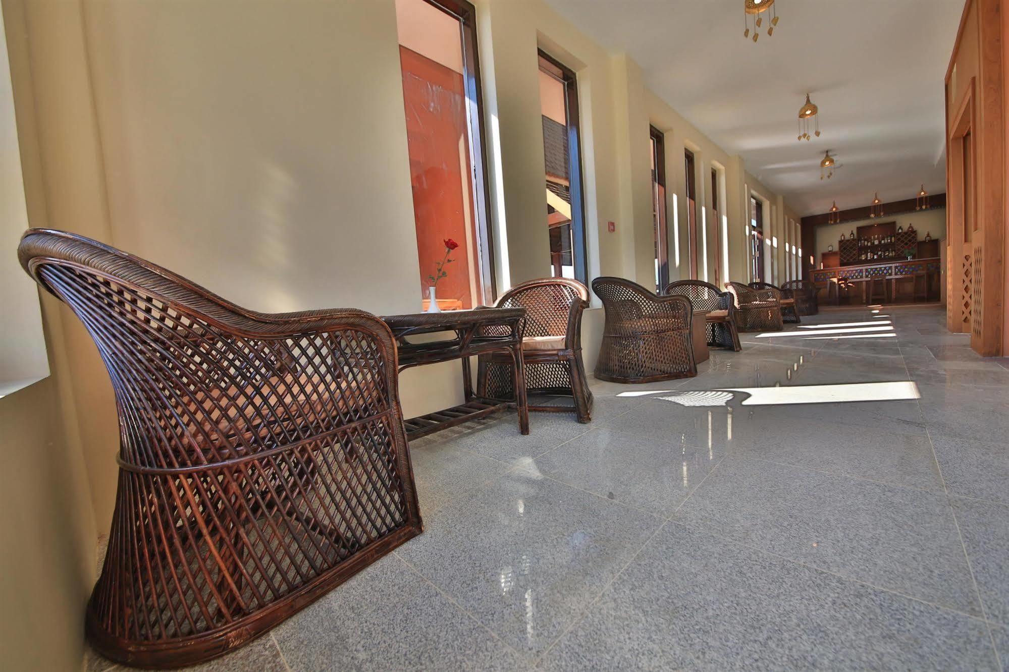 Thousand Island Hotel Inle Lake Bagian luar foto